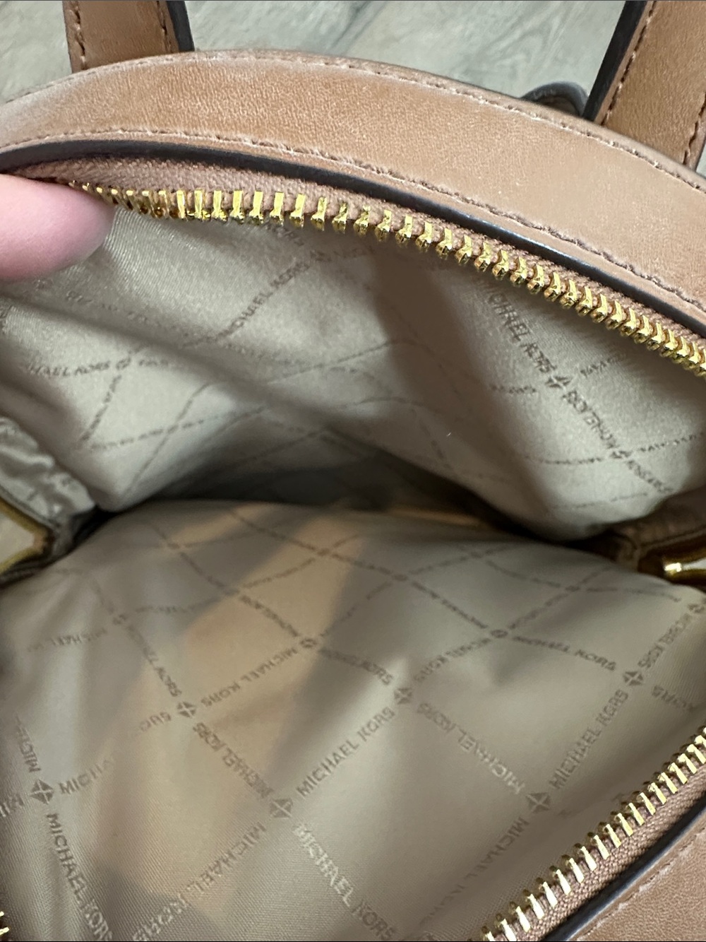 Michael Kors Cream & Brown Signature Small Backpack - Picture 4 of 5